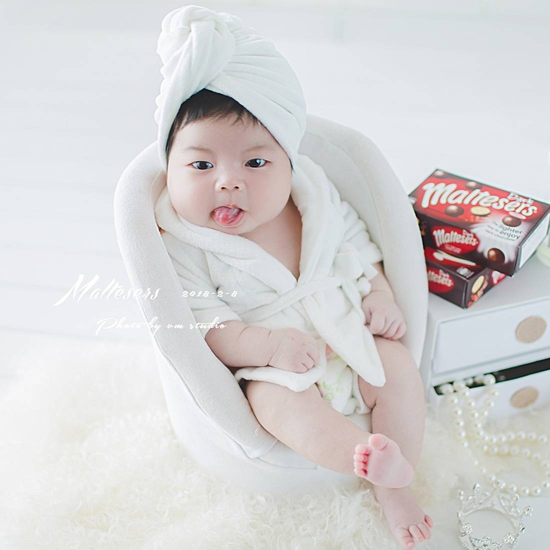 Newborn photography props Full Moon 100th Day Newborn Photography Clothing Clothing Baby Photo Costume Bathrough Set