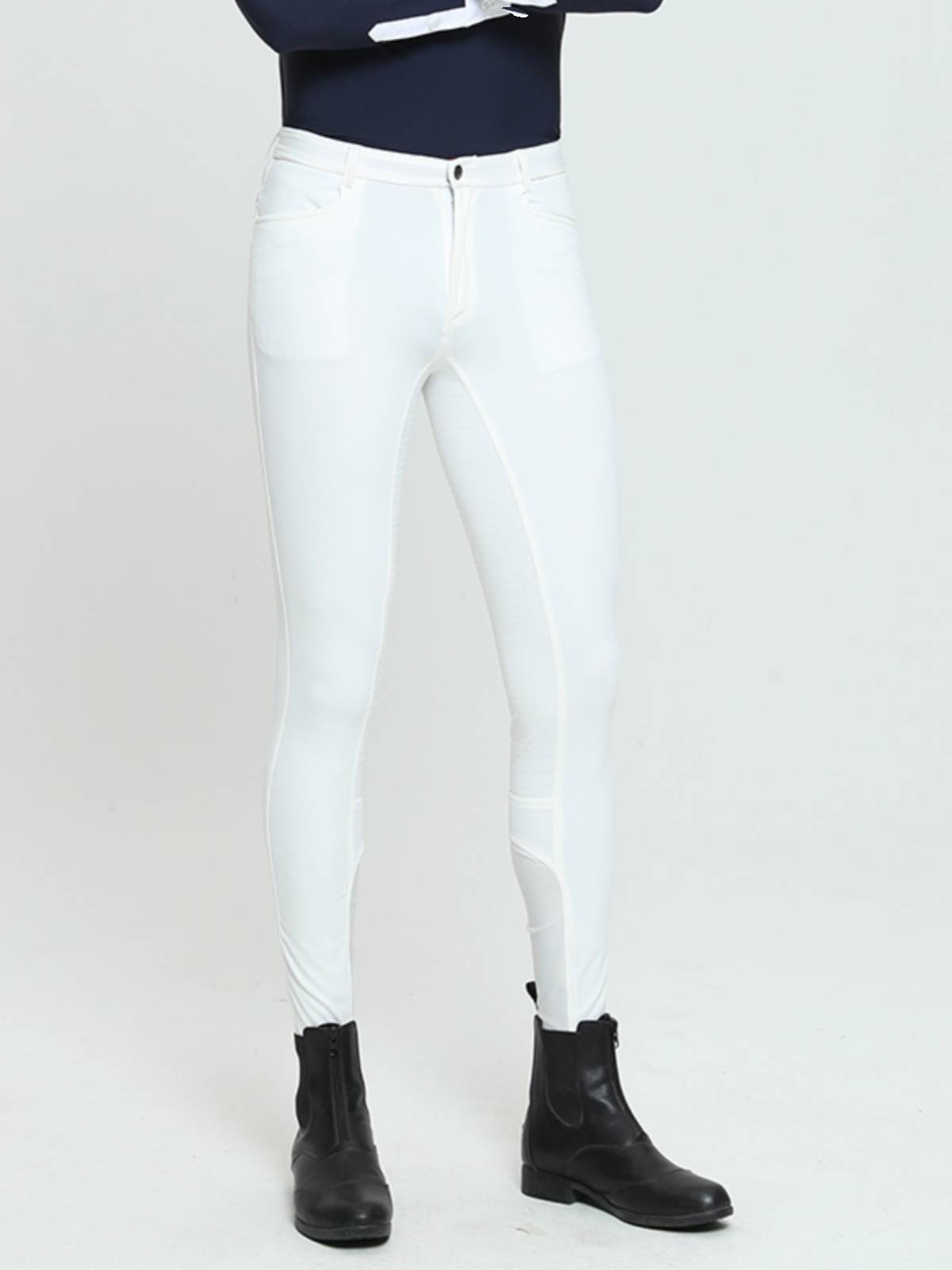 On horseback training for smooth-and-cracker-pants men's training competition for white all-silact against summer-dry horsepants