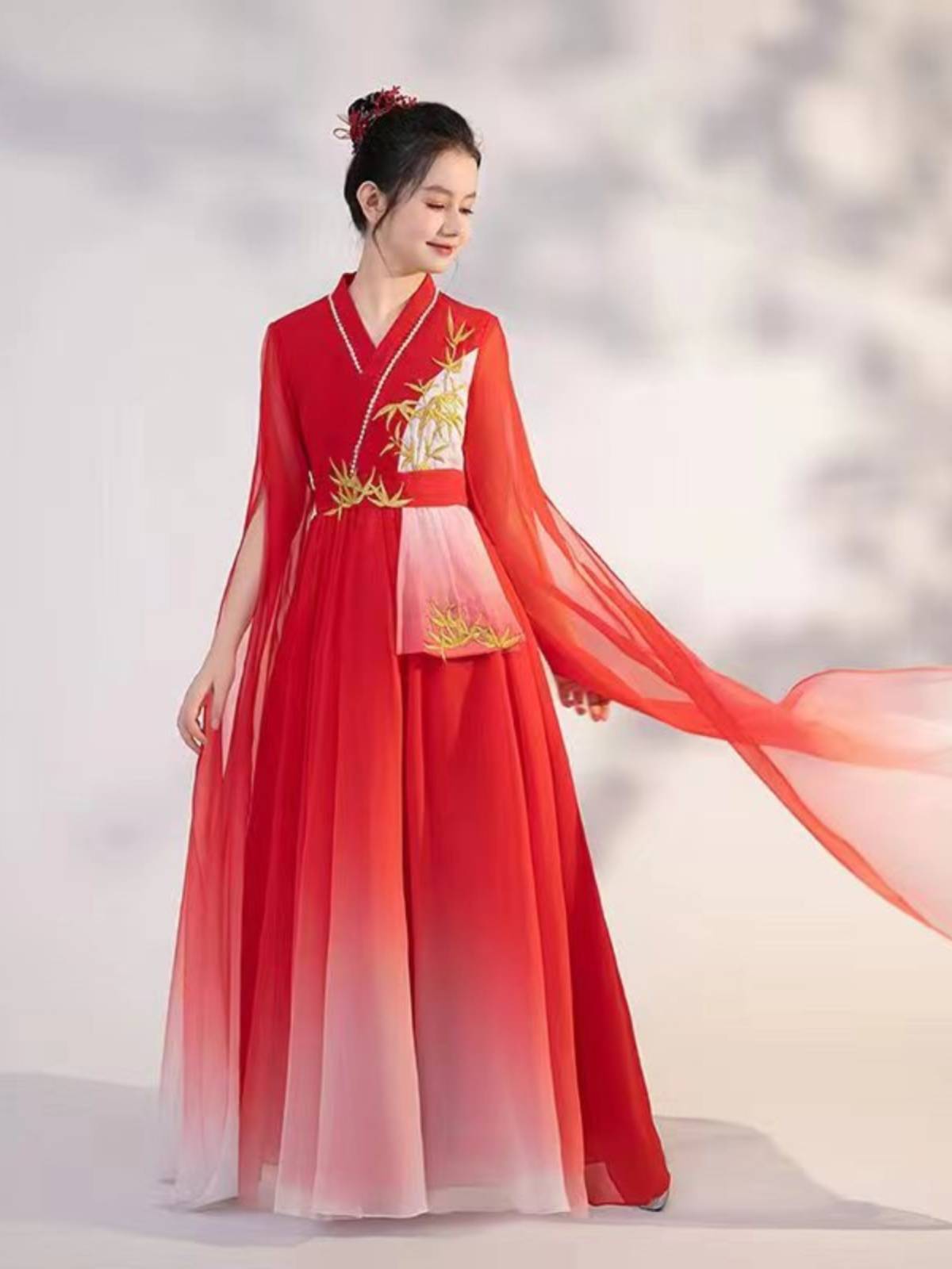 2024 New Chinese style girls play Guzheng performances for children Pipa Performing Chorus Dress Host