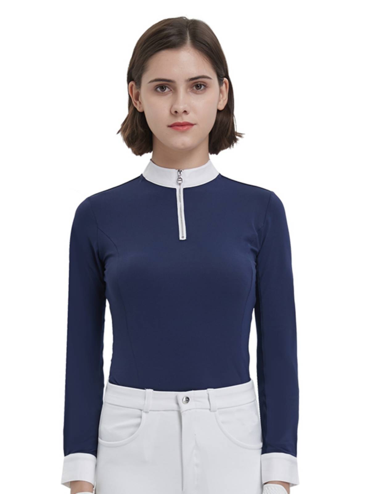 A HORSE-SLEEVED T-SHIRT, WHITE LONG-SLEEVED, HORSE-SKINNED, HORSE-SKINNED, HORSE-SKINNED, HORSE-SKINNED MAN