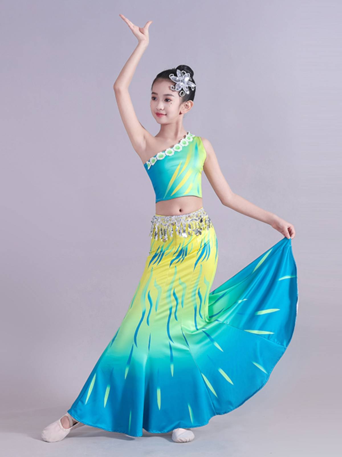 2024 new children's Dai dance service girl peacock dance performance service children's fish tail bag hip hip practice skirt