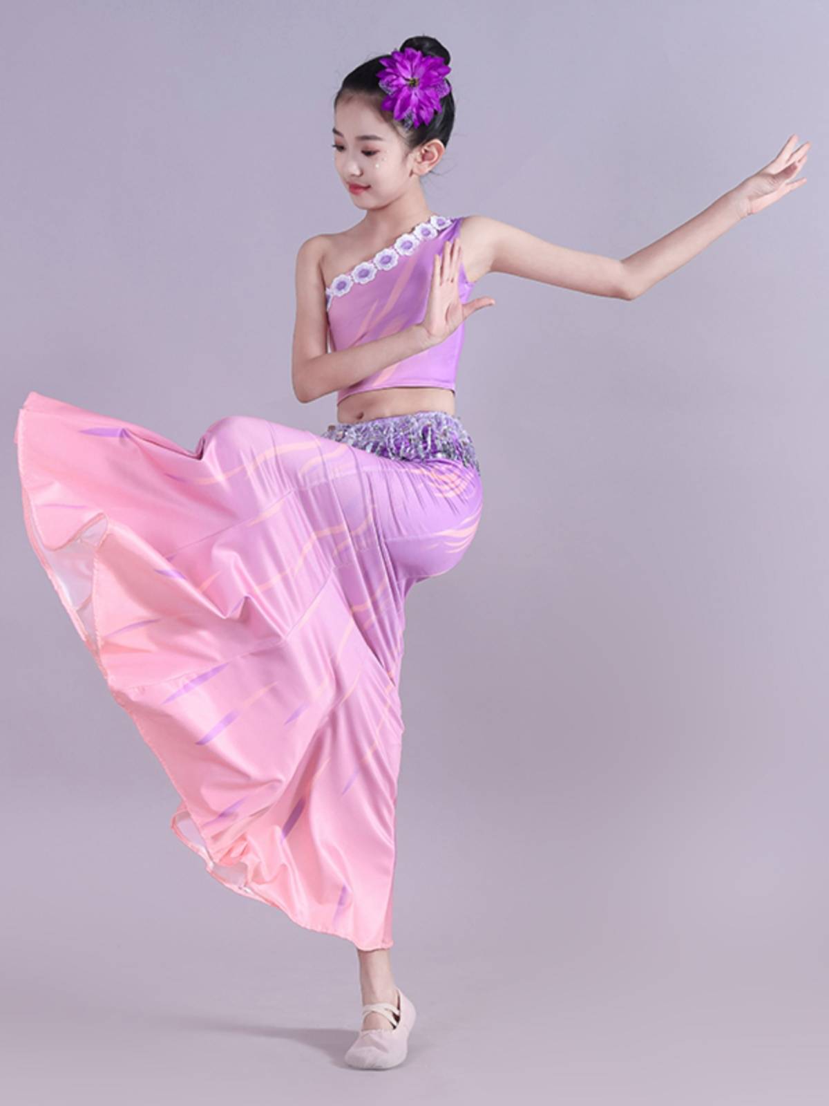 2024 new children's Dai dance service girl peacock dance performance service children's fish tail bag hip hip practice skirt