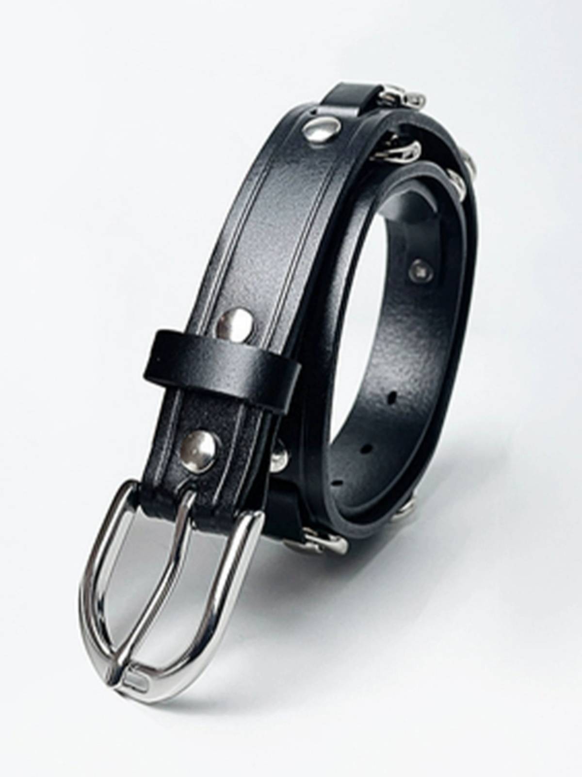 On horse belts and belts and unicorns and British belts and iron belts and horse equipment