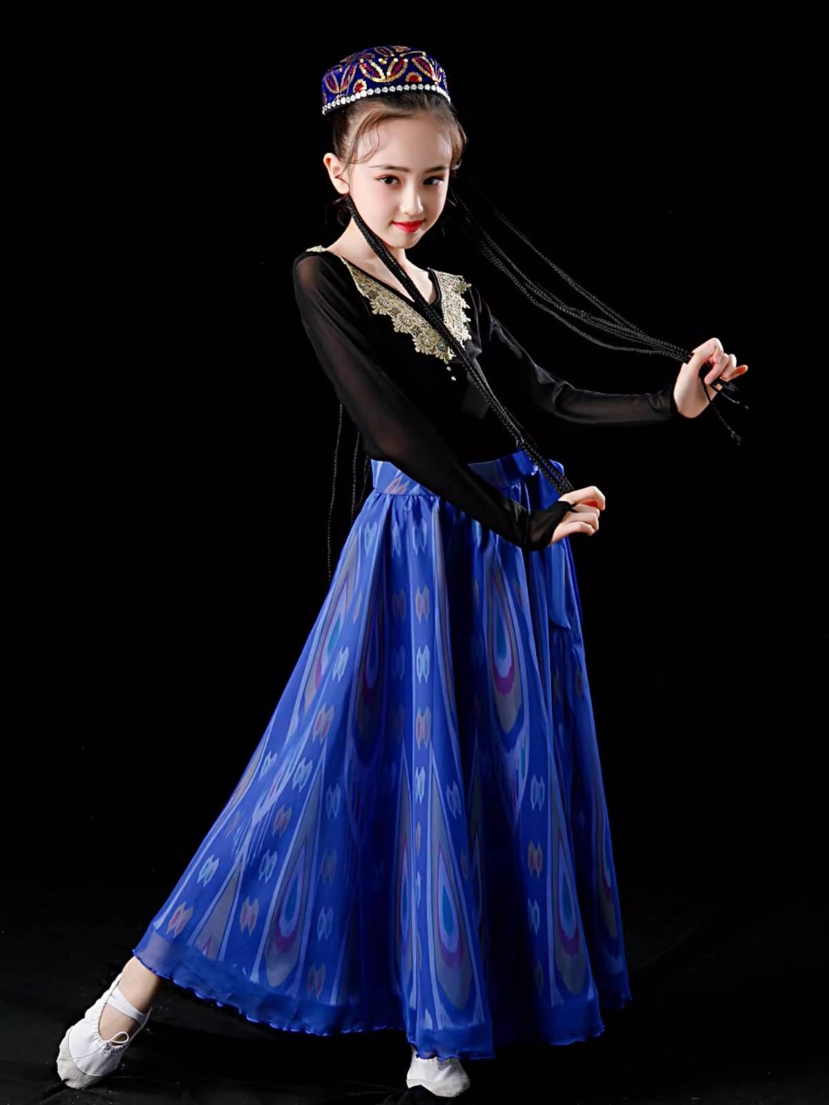 Children's Xinjiang Dance Performance Services Drums 56 ethnic minority minority Uyghur Uyghur dance skirts