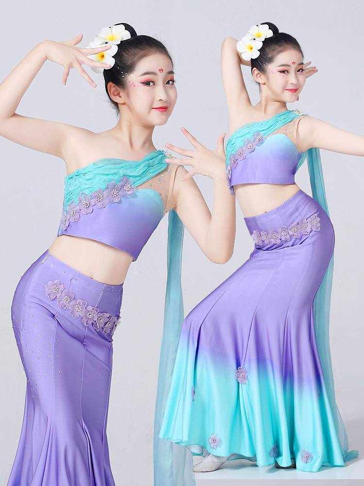 Children in Yunnan Xishuang Na Dai dance dance dance dressing skirt women's art test show gradient fishtail skirt