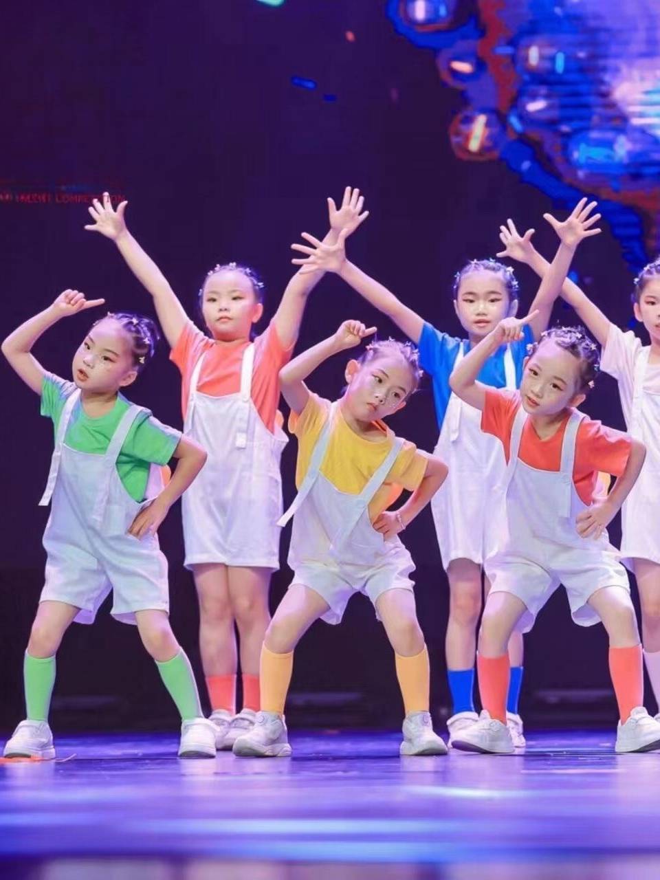 Kindergarten Graduation Performance Services Colorful Liuyi Children's Belt Pants Chorus Performance Primary School Student La La Fuck Dance Service