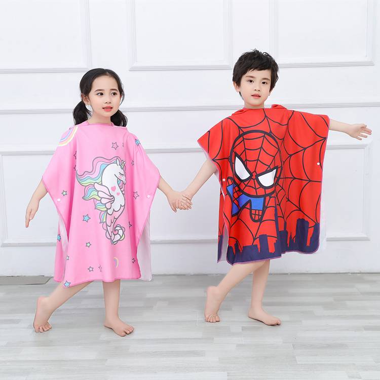 Children's bath towel cartoon cloak with hat Baby swimming bathrobe, water absorption, fast dry boys' seaside portable beach towel