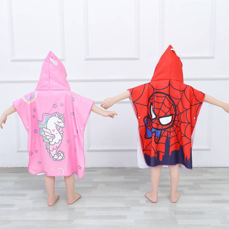 Children's bath towel cartoon cloak with hat Baby swimming bathrobe, water absorption, fast dry boys' seaside portable beach towel