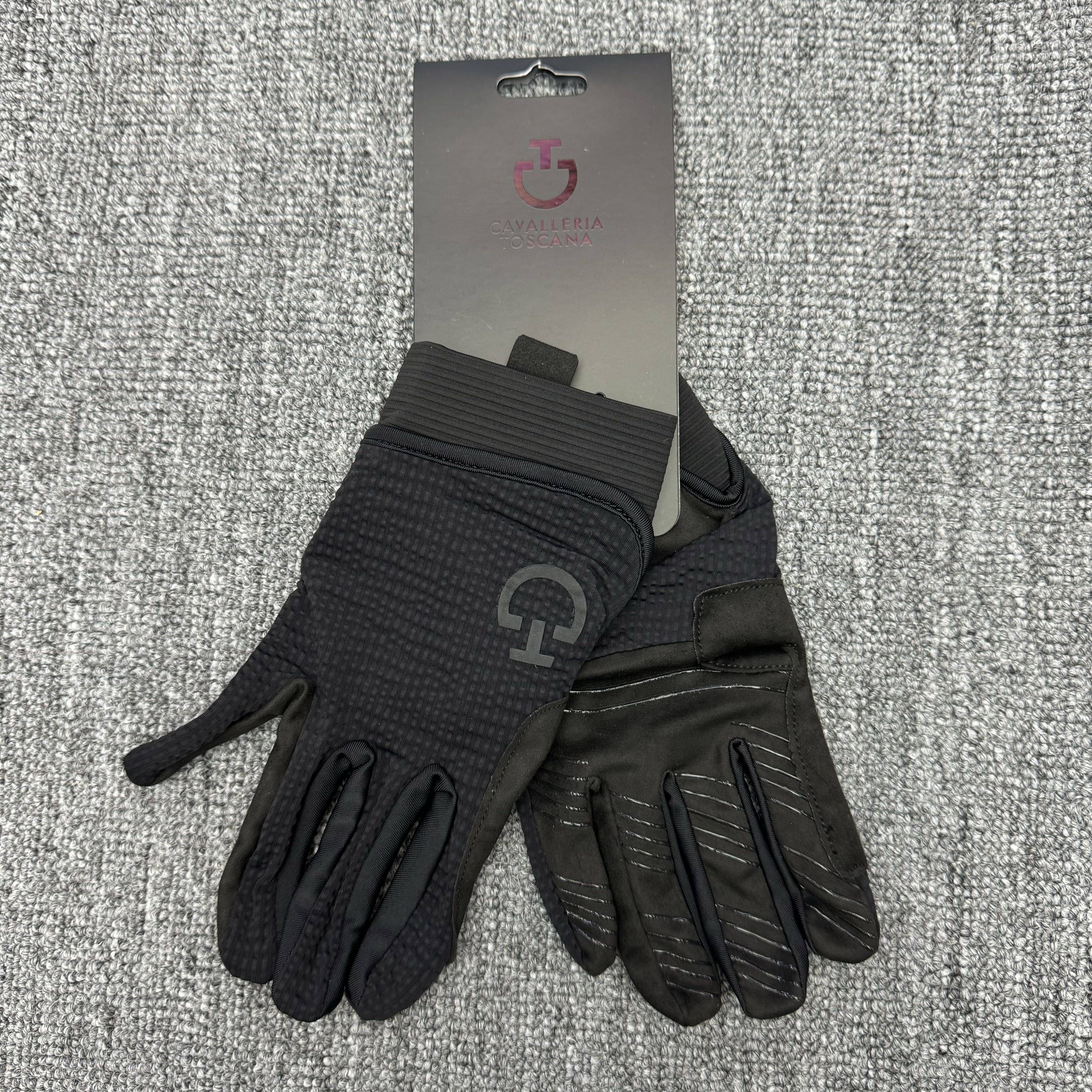 GUT14, BLACK SIX