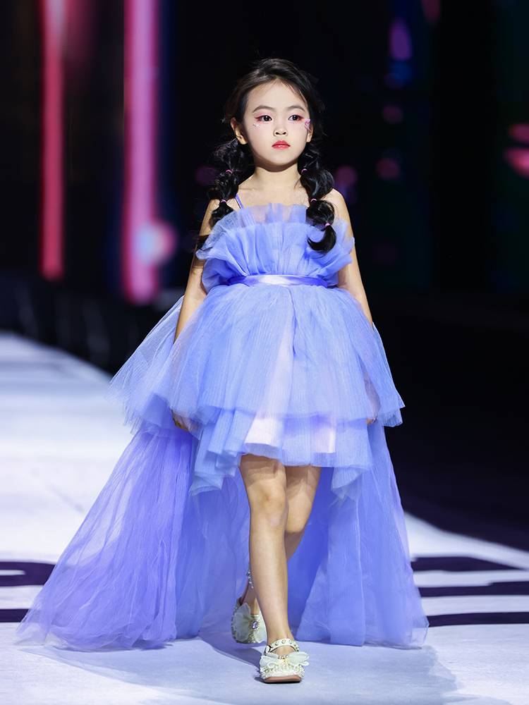 Girls' Dress Princess Skirt 2024 New Western Light Luxury Small High -end Children's Walking Dragon Piano Performance Service