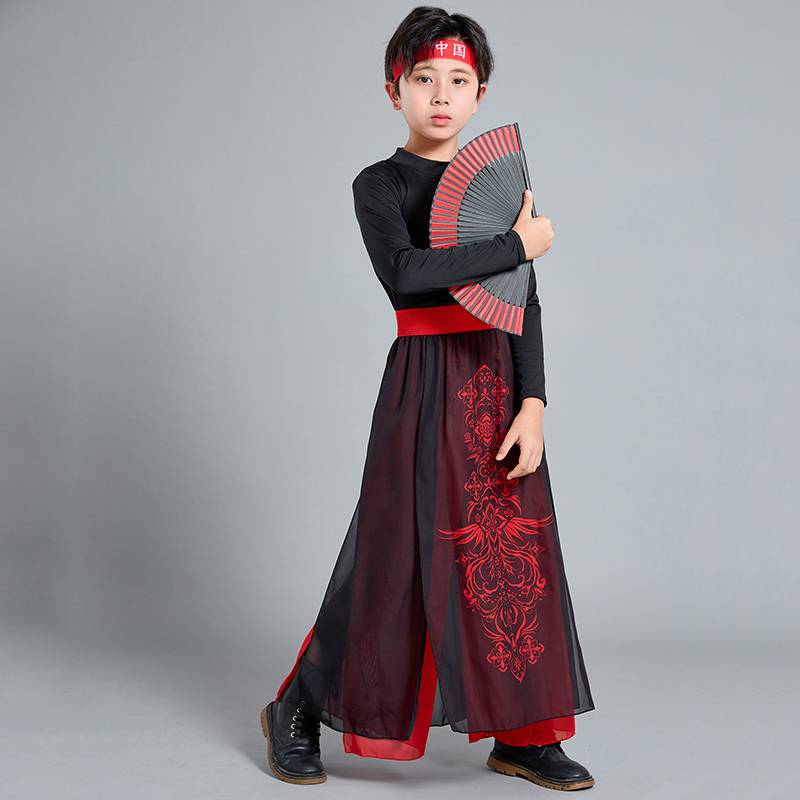 Boys long sleeves + Chinese hair belt + black plum fan