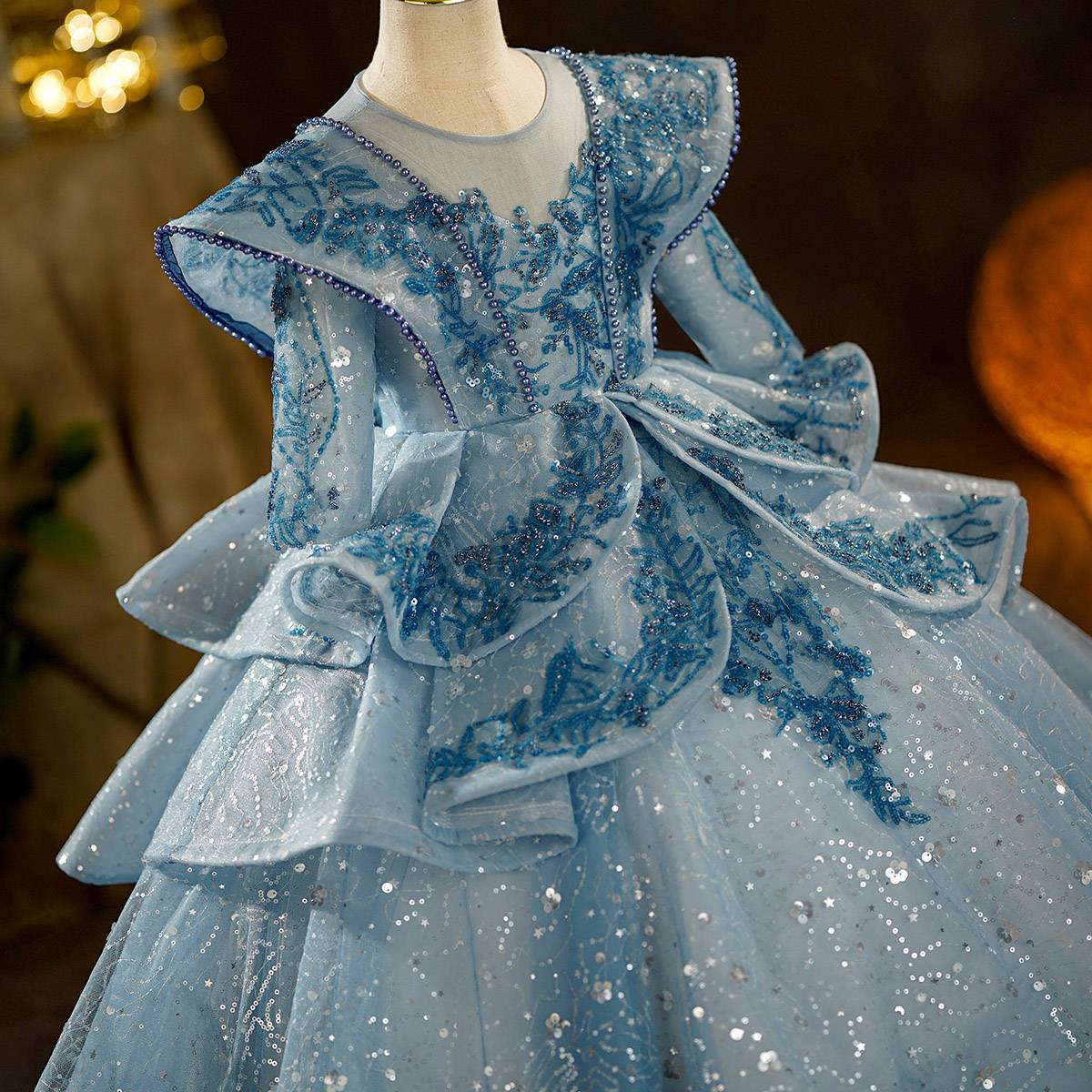June 1st China style Children's Princess Guo Chao Dissan Model Studio Host Piano Popular Girl Piano Performance Service