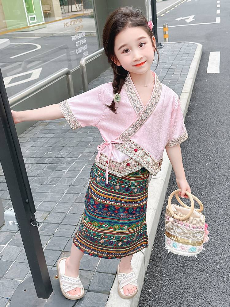 Children's graduation performance clothing Yunnan Dai clothing girls' clothing girl clothing West double version of ethnic minority children's clothing Thai style