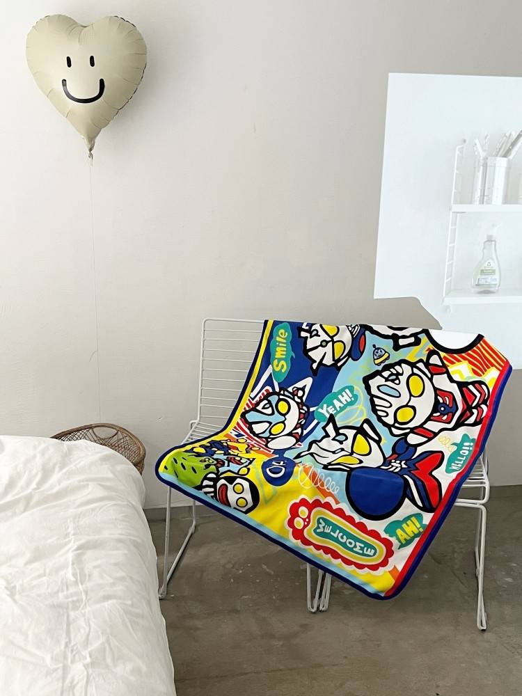 Ultraman children's bath towel boy in summer swimming, water absorption, fast dry beach towel high -end household baby bath towels