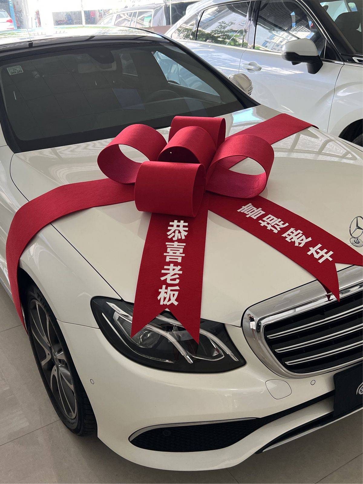 Delivery Dahonghua Car Show Decoration Bow 4S Store Shop Exhibition Hall Auto Show to arrange new cars to pick up cars and pull flowers