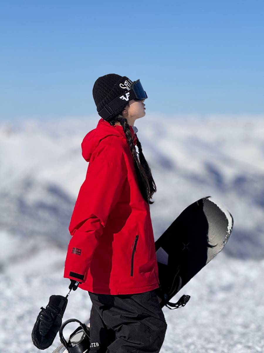 The new adult waterproof ski service women's shirt, windproof and cotton double -board veneer professional red ski suit women's suits