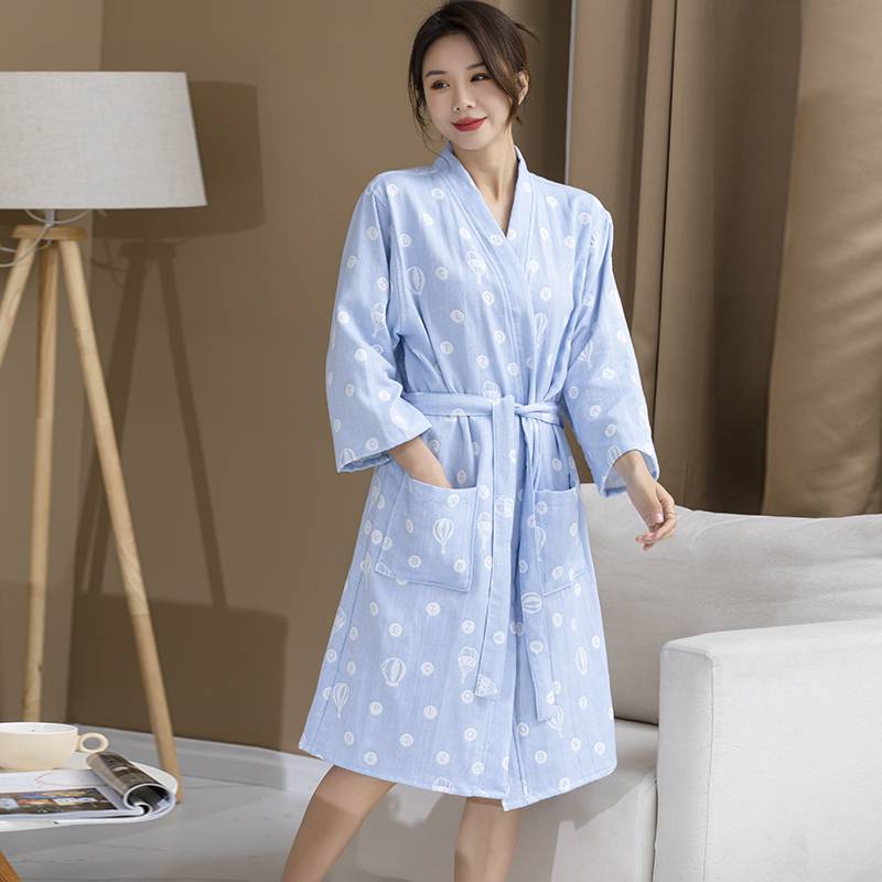 "Advanced Pure Cotton Garment Balloon Blue Middle."