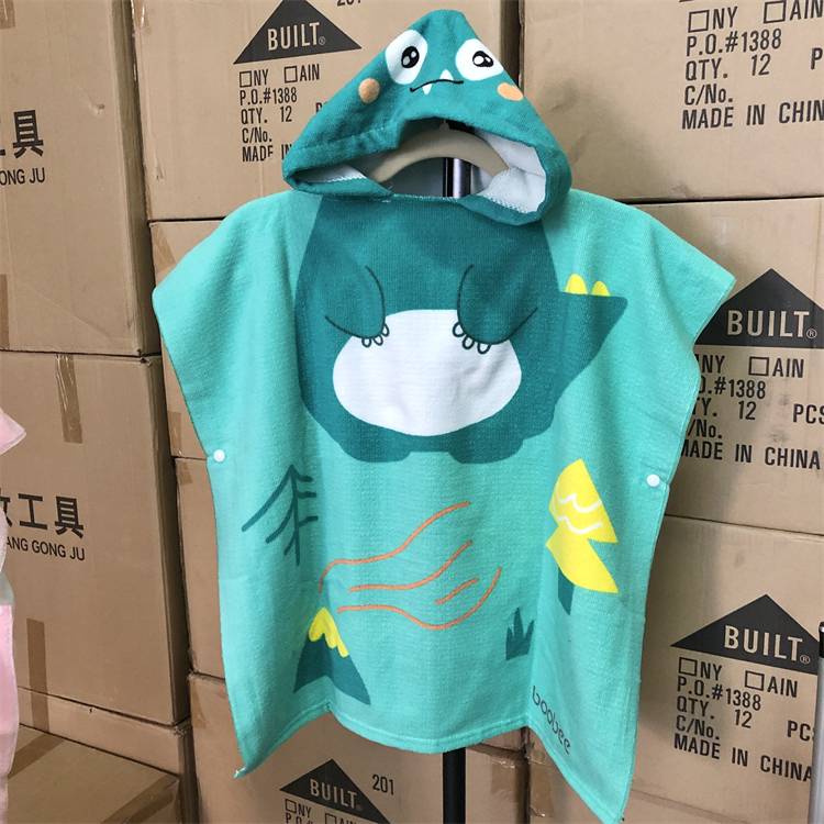 Cartoon children's bath towel with hat cloak -style bathrobe swimming bath towel