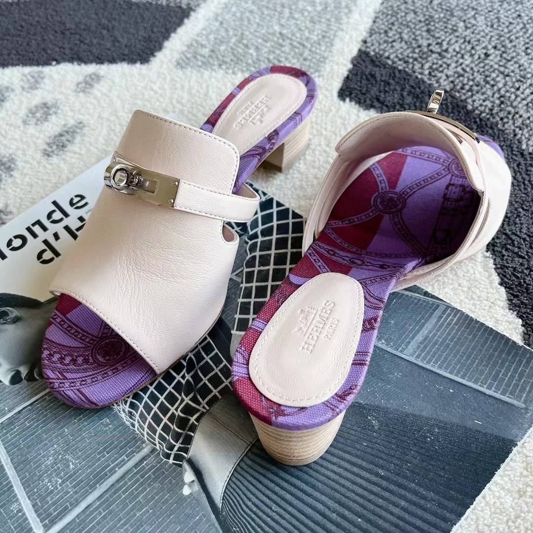 The new Hermes 23 fish mouth high heel Kelly summer sandals