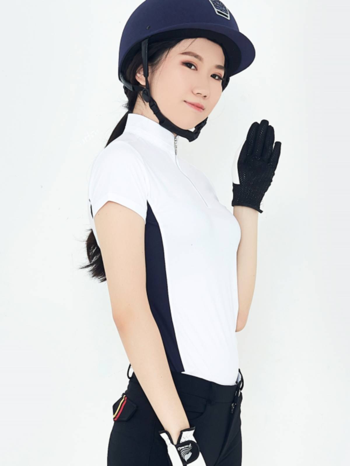 HORSES DRY LONG-SLEEVED T-SHIRTS WITH WHITE SHIRTS FOR THE ADULT GIRLS IN SPRING AND AUTUMN