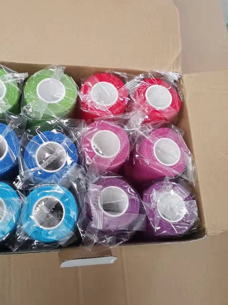Disposable elastic self -stick bandage horses tie legs and horses legs to protect horse legs 10 cm width of 4.5 meters long