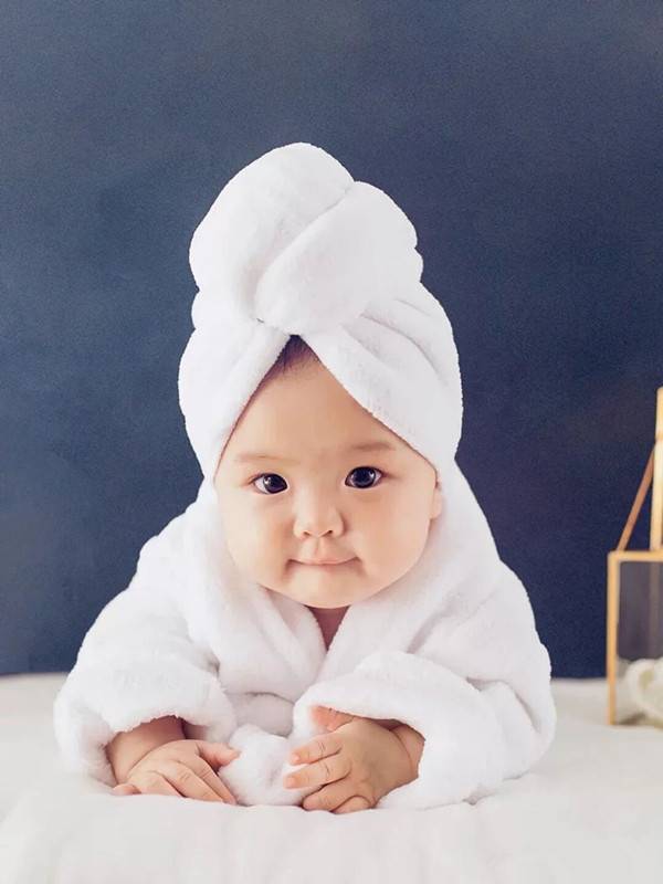 Newborn photography props Full Moon 100th Day Newborn Photography Clothing Clothing Baby Photo Costume Bathrough Set