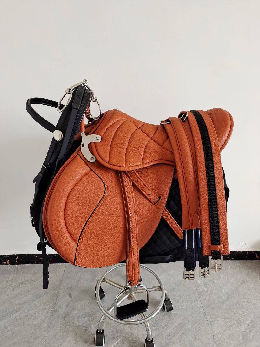Comprehensive saddle double belly belly endurance saddle double belly belly belly belly full set of British saddle long -distance endurance Malaysia comprehensive saddle coach