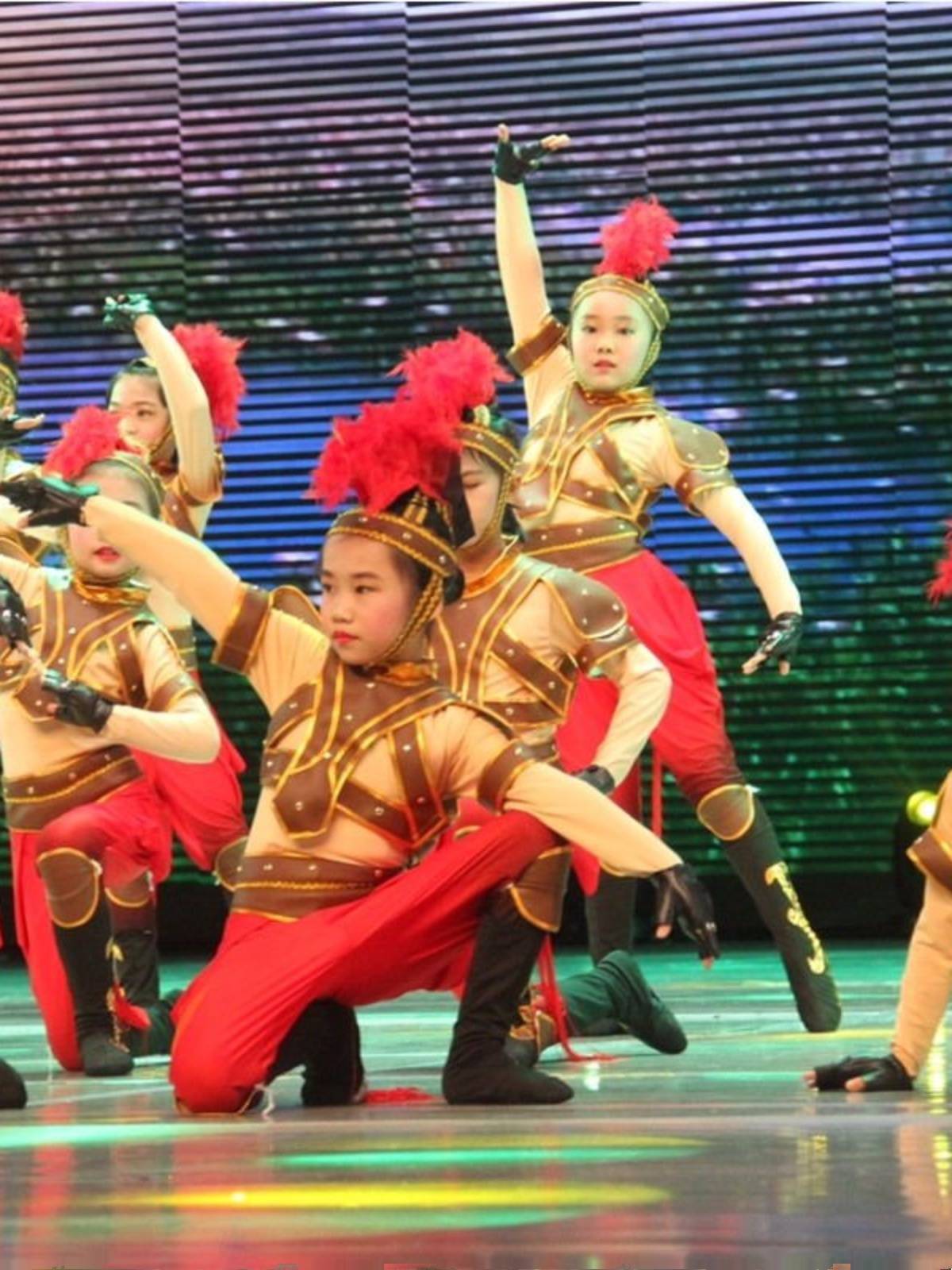 The eighth session of the small lotus style pony Pentium performed children's animals clothes Ma Guoqing New Year's Day performance dance clothing