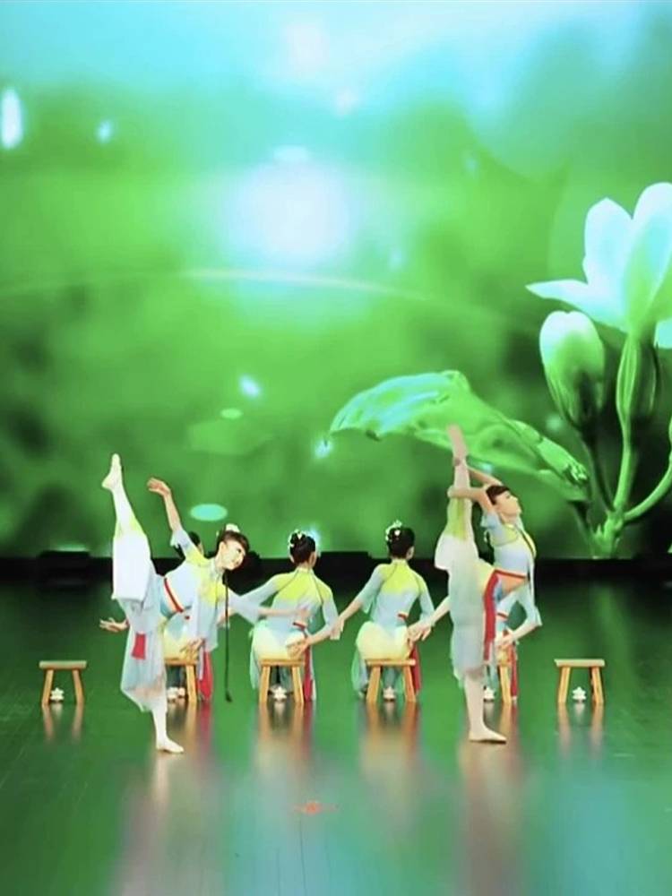 White Chan Tea Performing Children's Fishing Dreams, Yuyang Dance Clothing Classical Detective Qingshui River Tea Fragrant Pruder Stools