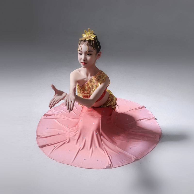 New children's Dai dance performance service girl Dai peacock dance dance bag hip fishtail skirt young children national performance service