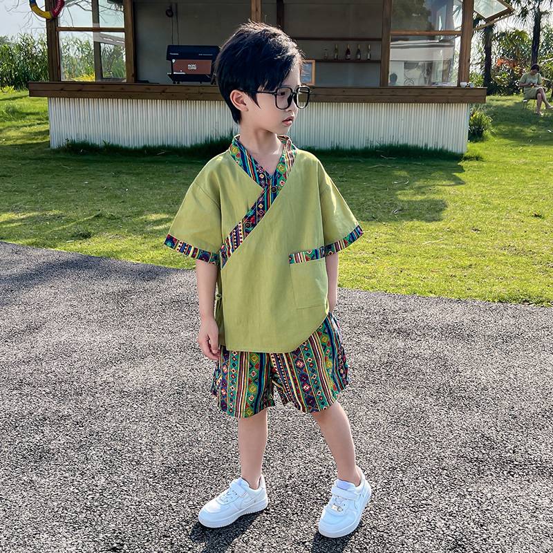 Boys Dai Costume Set Pour Water Slim Water Slim Water Female Ethnic Minority Hanfu Children Yunnan West Shuangdian Na clothing tourism