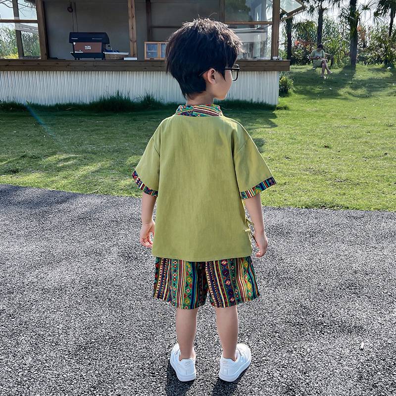 Boys Dai Costume Set Pour Water Slim Water Slim Water Female Ethnic Minority Hanfu Children Yunnan West Shuangdian Na clothing tourism