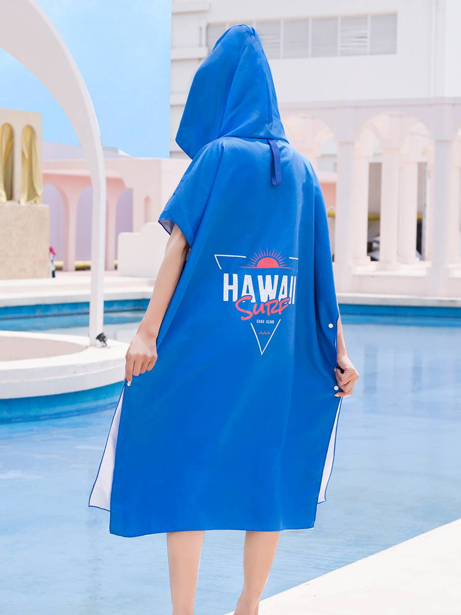 Swimming bathing towels, changing cloaks, wearing towels, hats on the beach, drying up the beach