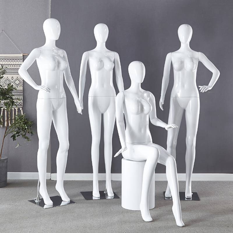 paint bright white whole body model underwear and underwear clothing shop men's and women's model showing dummy model shelf