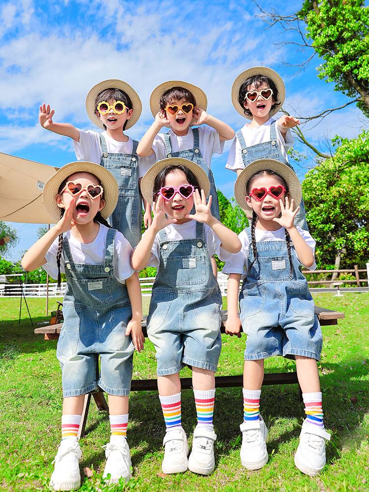 Liuyi Children's denim strap pants performed summer chorus cheerleader Kindergarten class service graduation, photo clothing