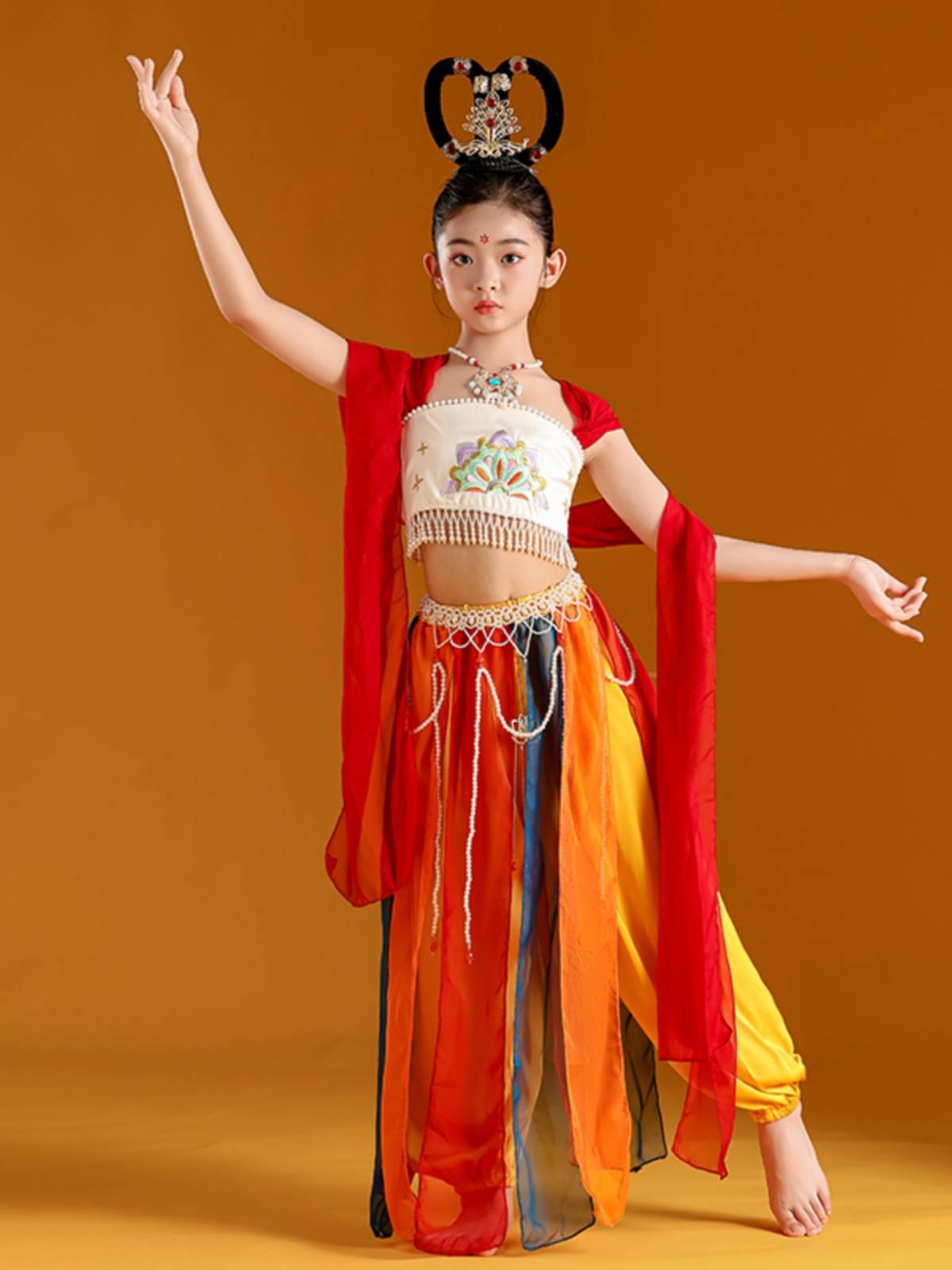 Dunhuang Feitian Dance Server Children Flying Drum Performance Servant Classical Bounce Pipa Exotic Performance Service