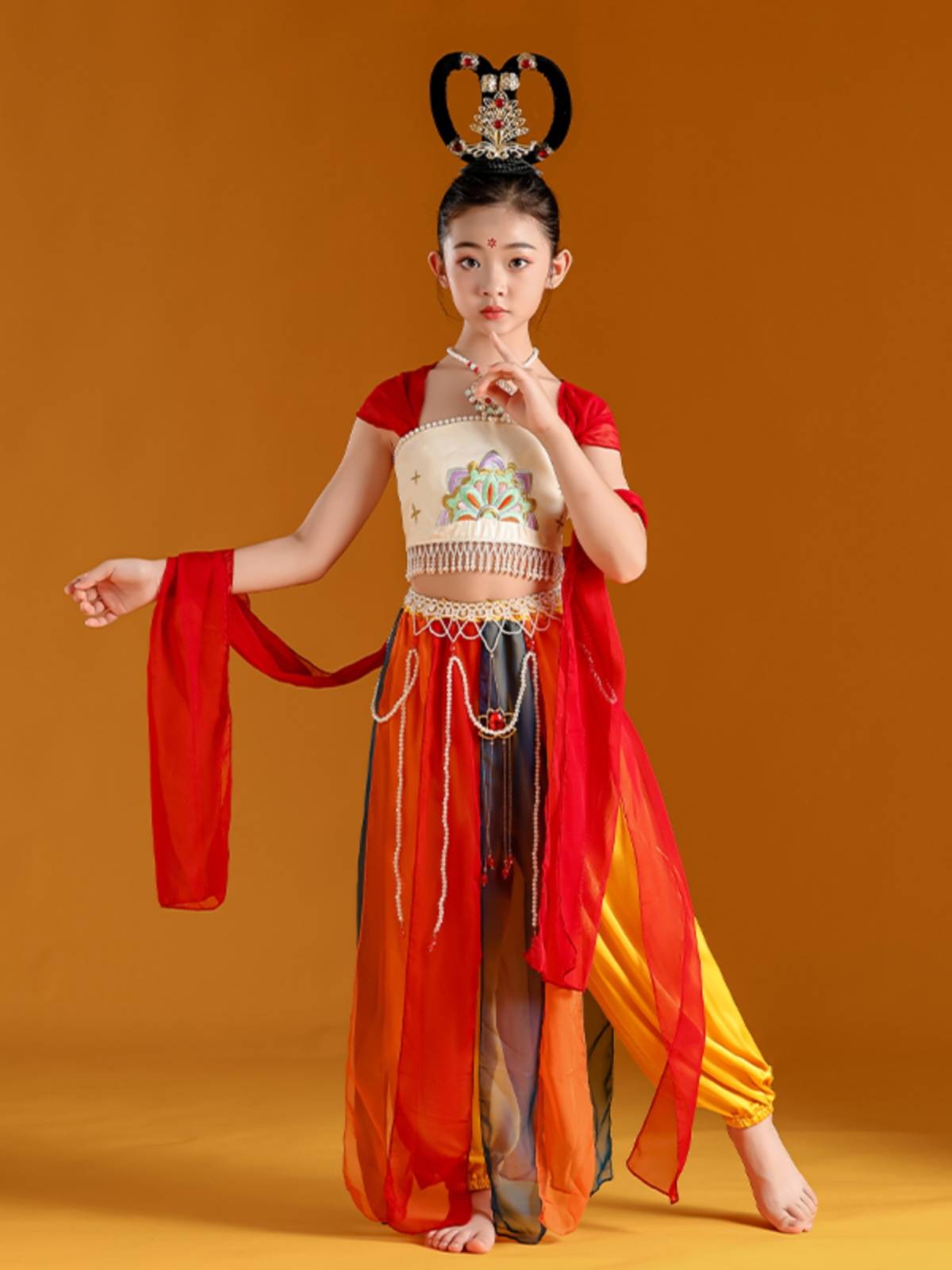 Dunhuang Feitian Dance Server Children Flying Drum Performance Servant Classical Bounce Pipa Exotic Performance Service