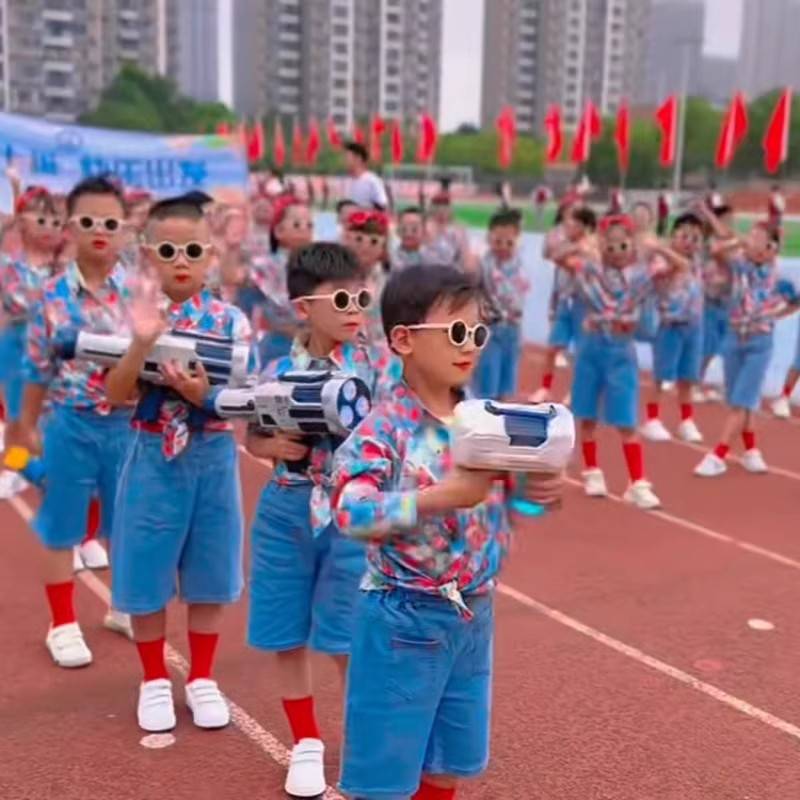 June 1 Children's Performance Opening Ceremony Flower Blossom Messenger Performance Server Love Front Alliance Dance Flower Shirt Port Wind