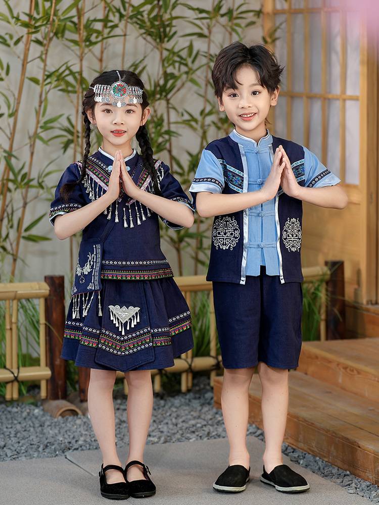 March III Children's Ethnic Minority Clothing Guangxi Zhuang Dai dance dance suit set spring and summer short -sleeved performance clothing