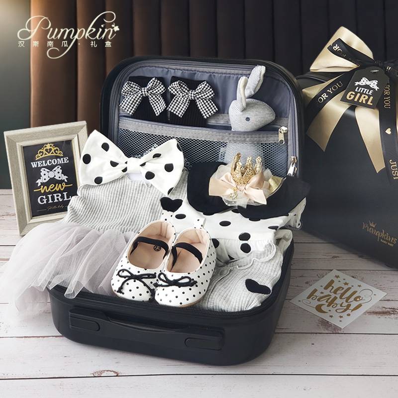 Baby high -end gift box small princess black gold dress wave dot set set pure cotton full moon hundred days female baby gives gifts