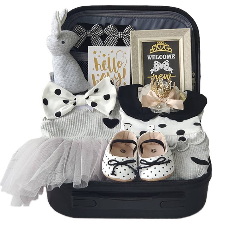 Baby high -end gift box small princess black gold dress wave dot set set pure cotton full moon hundred days female baby gives gifts
