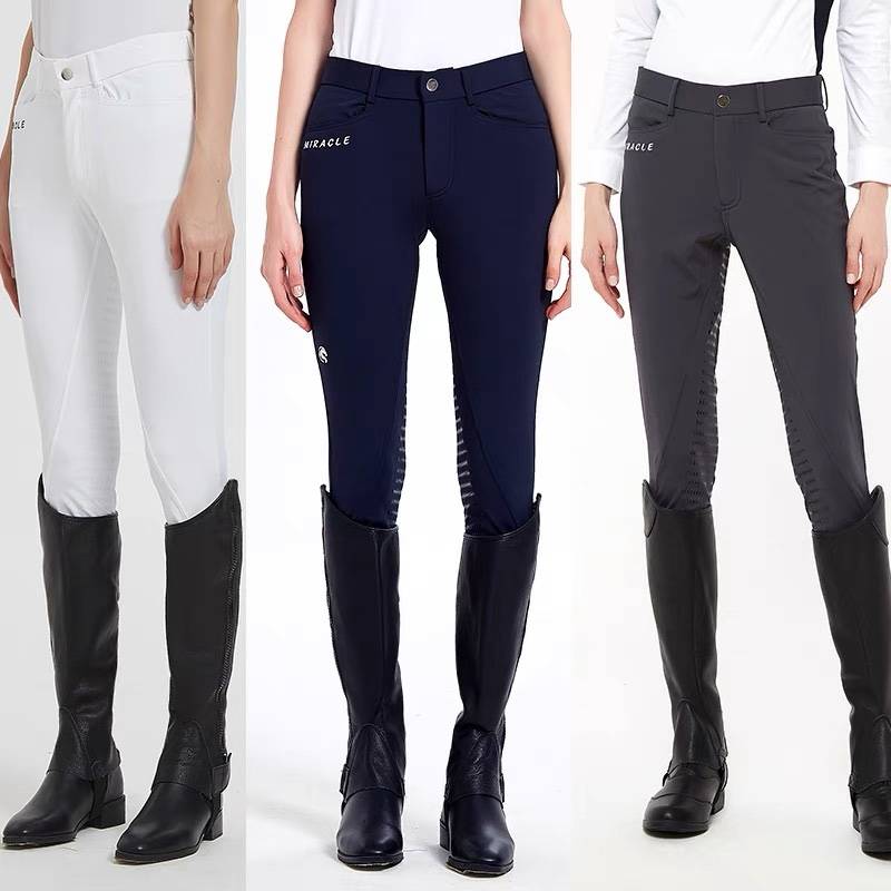 In the summer, the horsepants were dryed with all the silicone-resistant horsepants in white competitions to train adult children to ride horsepants