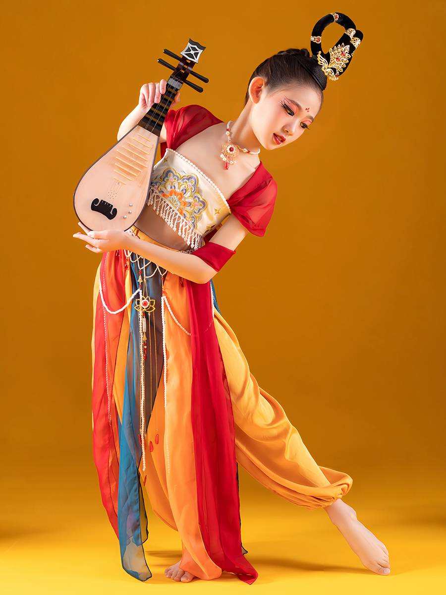 Dunhuang dance service children's flying Tianle Drum performance service rebounded pipa exotic prayer performance service