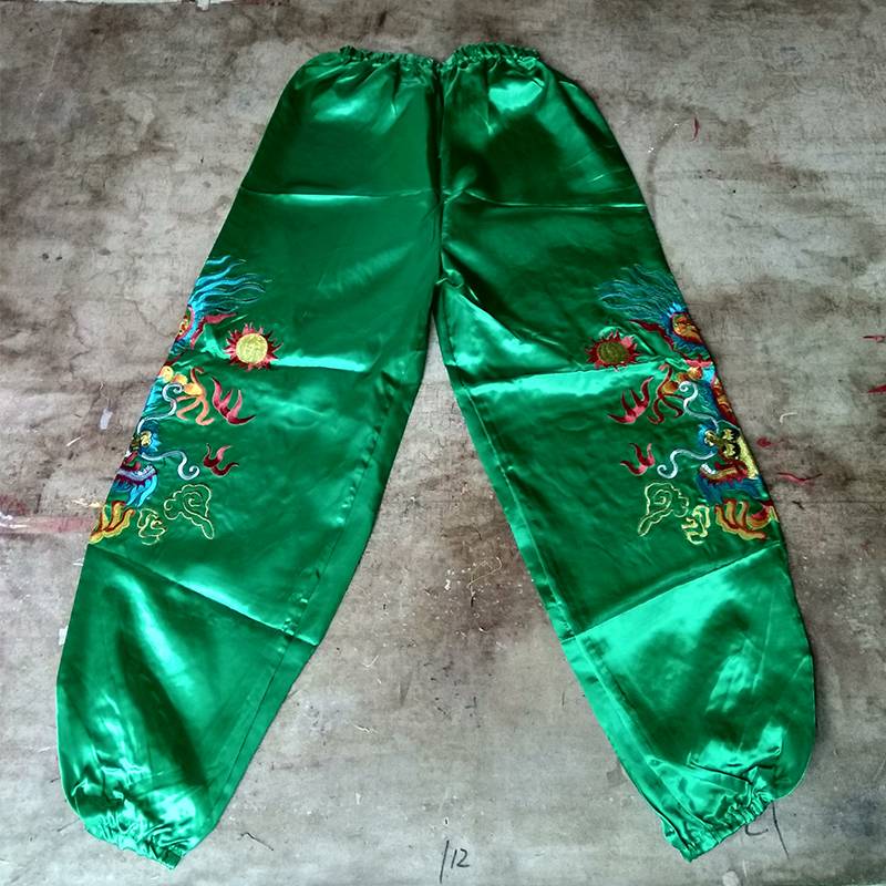 The new embroidery of the dragon shorts, the colored thongs, the thongs, the thongs