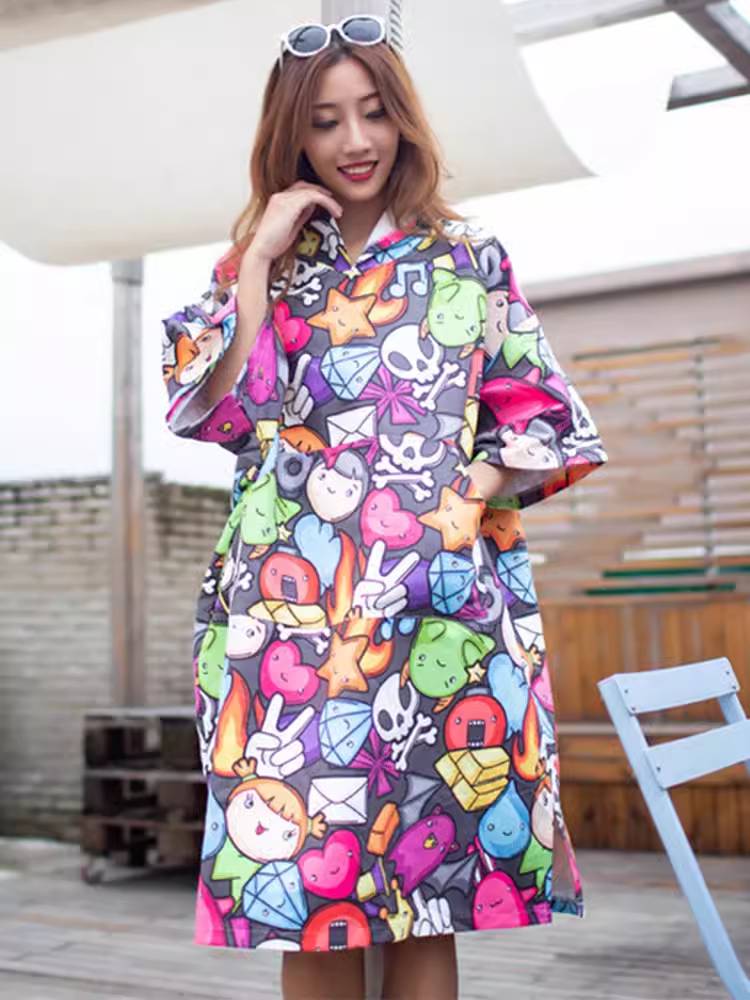 Korean men and women who wear dry towels and bathing robes