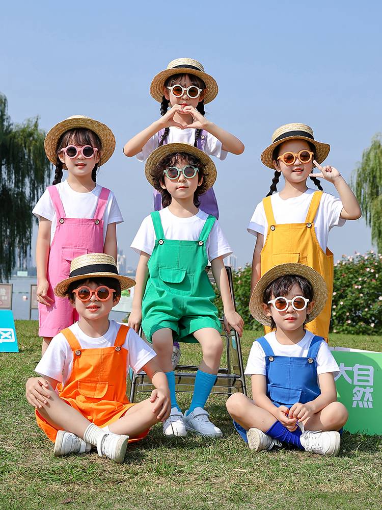 Children La La team candy color strap pants graduation photos short -sleeved little yellow people color camisole jumper jumping sugar performance service