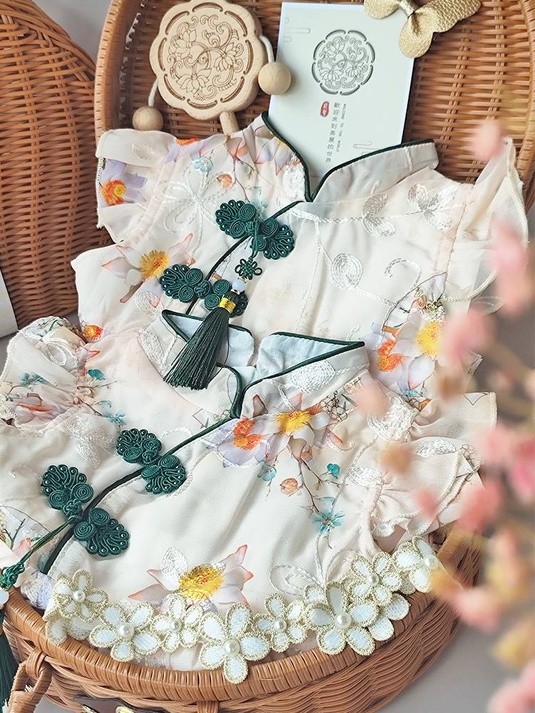 Baby gift box Chinese national style girls cheongsam skirt 100 days old spring and summer newborn gifts
