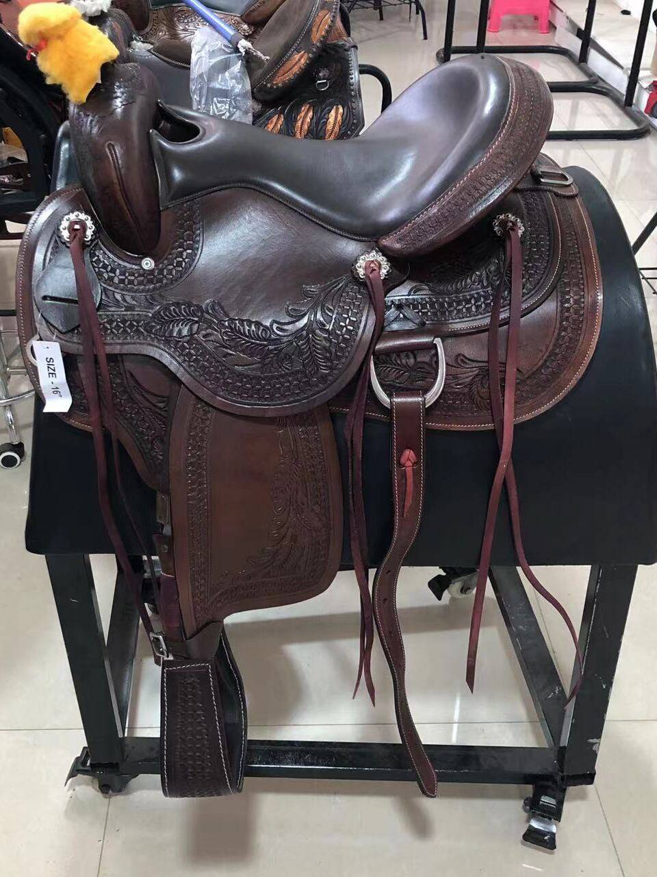 2024 New Western Saddle Riding Equipment Mattoa Imported Pure Cowhide Knights Ride West Saddle Riding Horse
