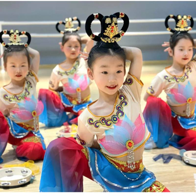Dunhuang dance clothing children's classical dance clothing Flying Drum performed beautiful sound rebounded pipa road with a bell drum girl