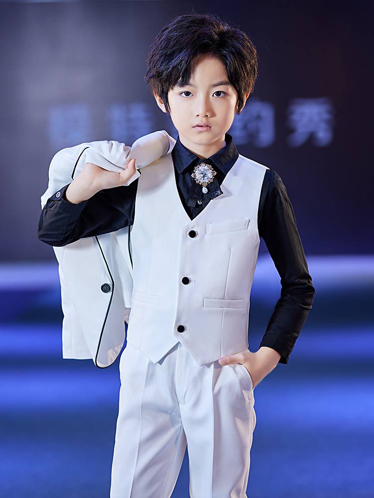 Children's suit suit British handsome boys host dress in the gown of the big child piano show performance dress summer